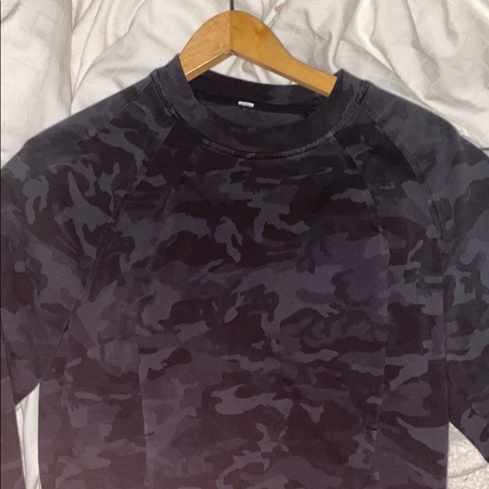 brand new lululemon scuba crew